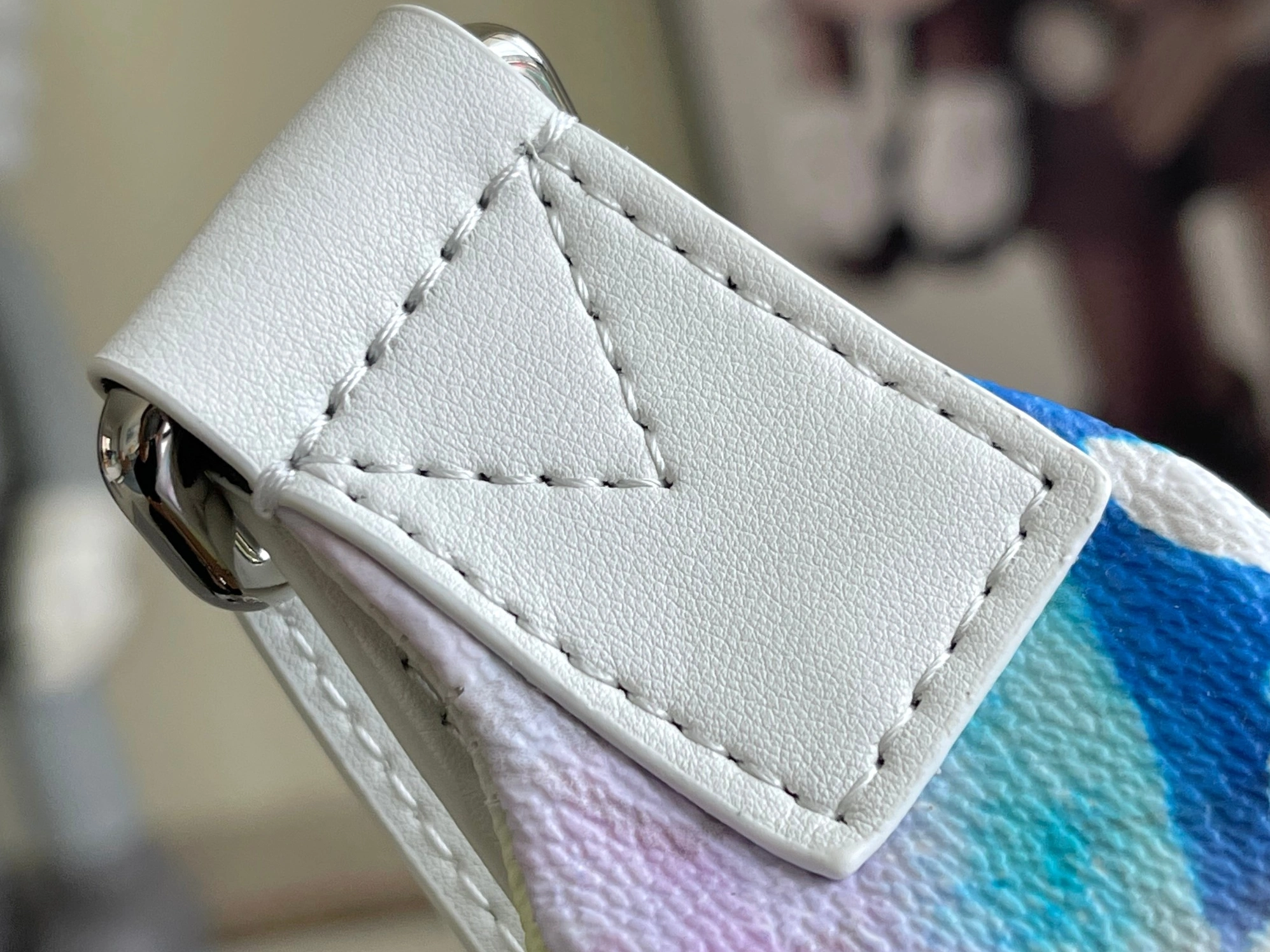 Louis Vuitton LV AAA Quality Belt Bags Practical 5714