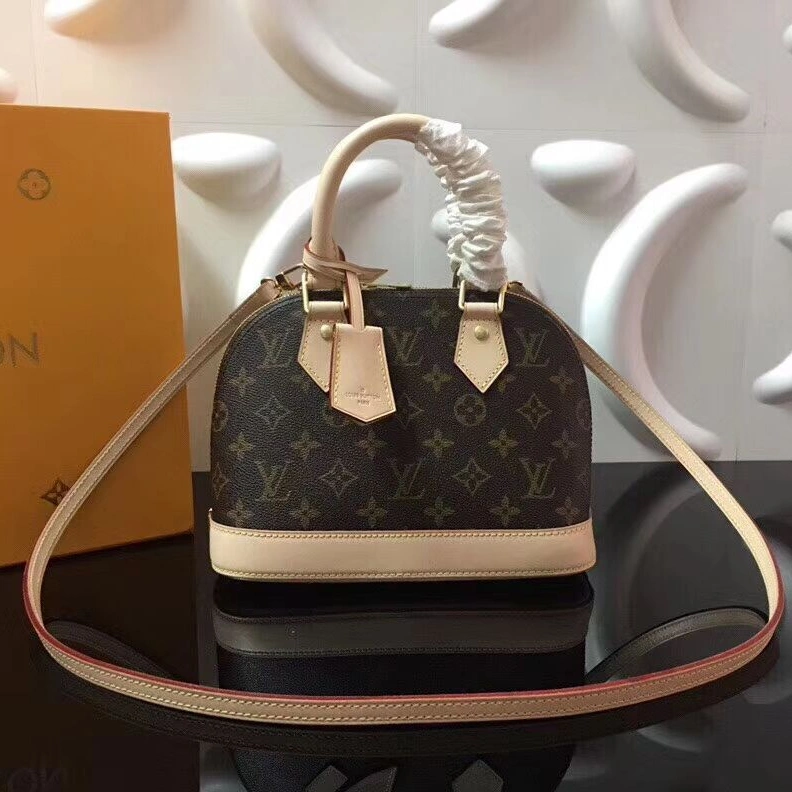 Louis Vuitton LV AAA Quality Messenger Bags For Women DailyWear 8721