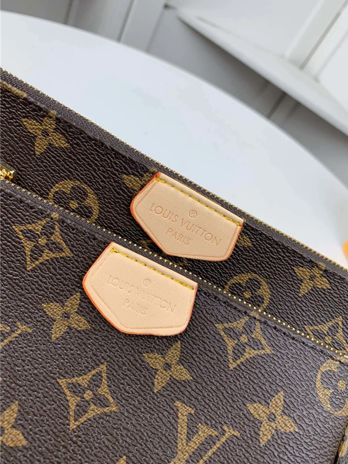 Louis Vuitton LV AAA Quality Messenger Bags For Women Stylish 7831