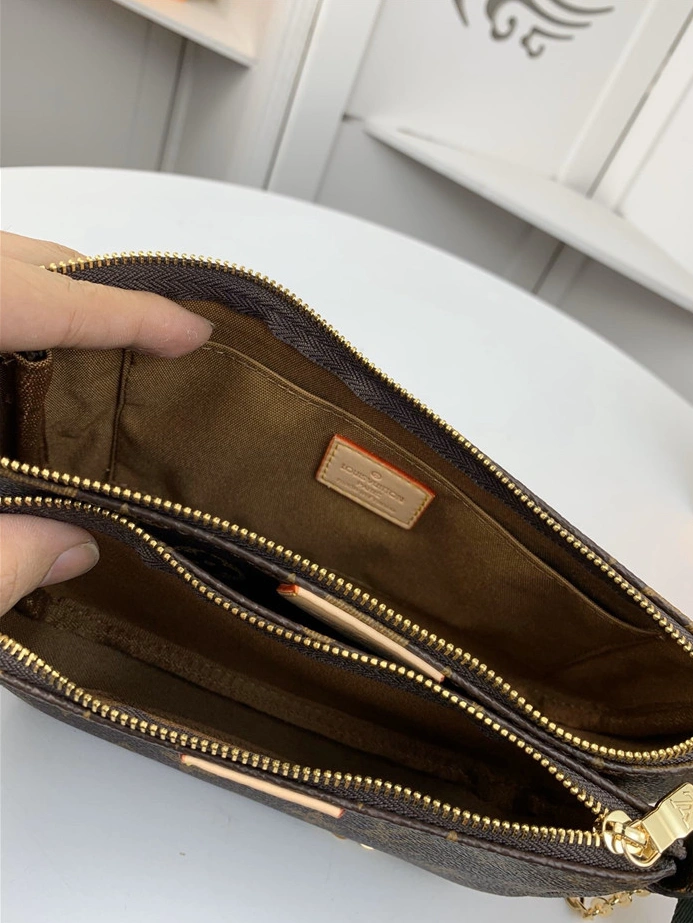 Louis Vuitton LV AAA Quality Messenger Bags For Women Stylish 7831