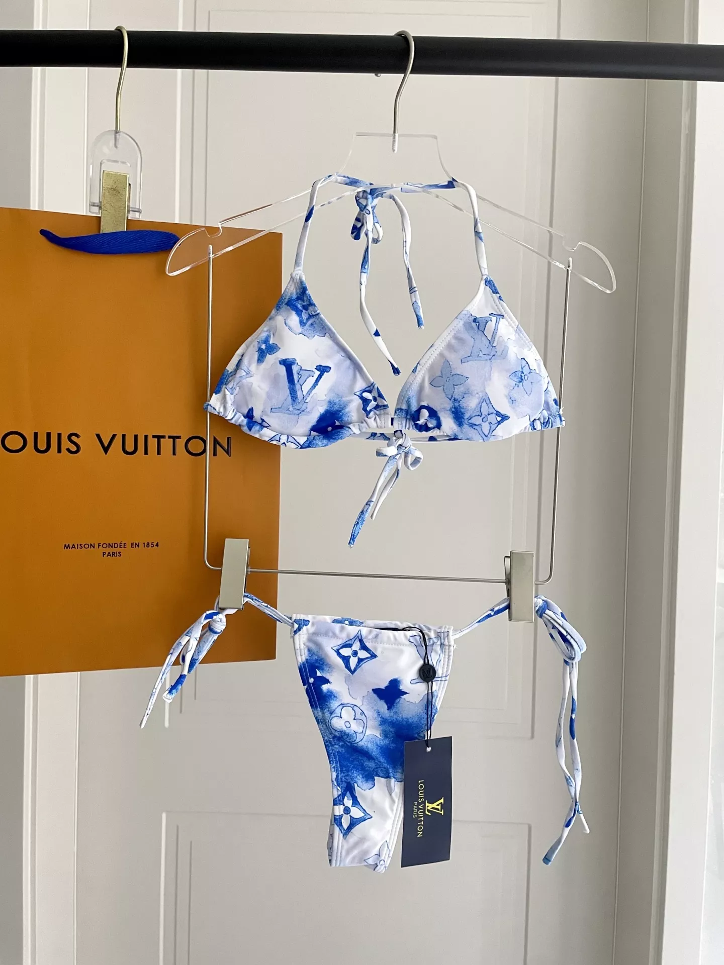 Louis Vuitton LV Bathing Suits For Women Soft 8449