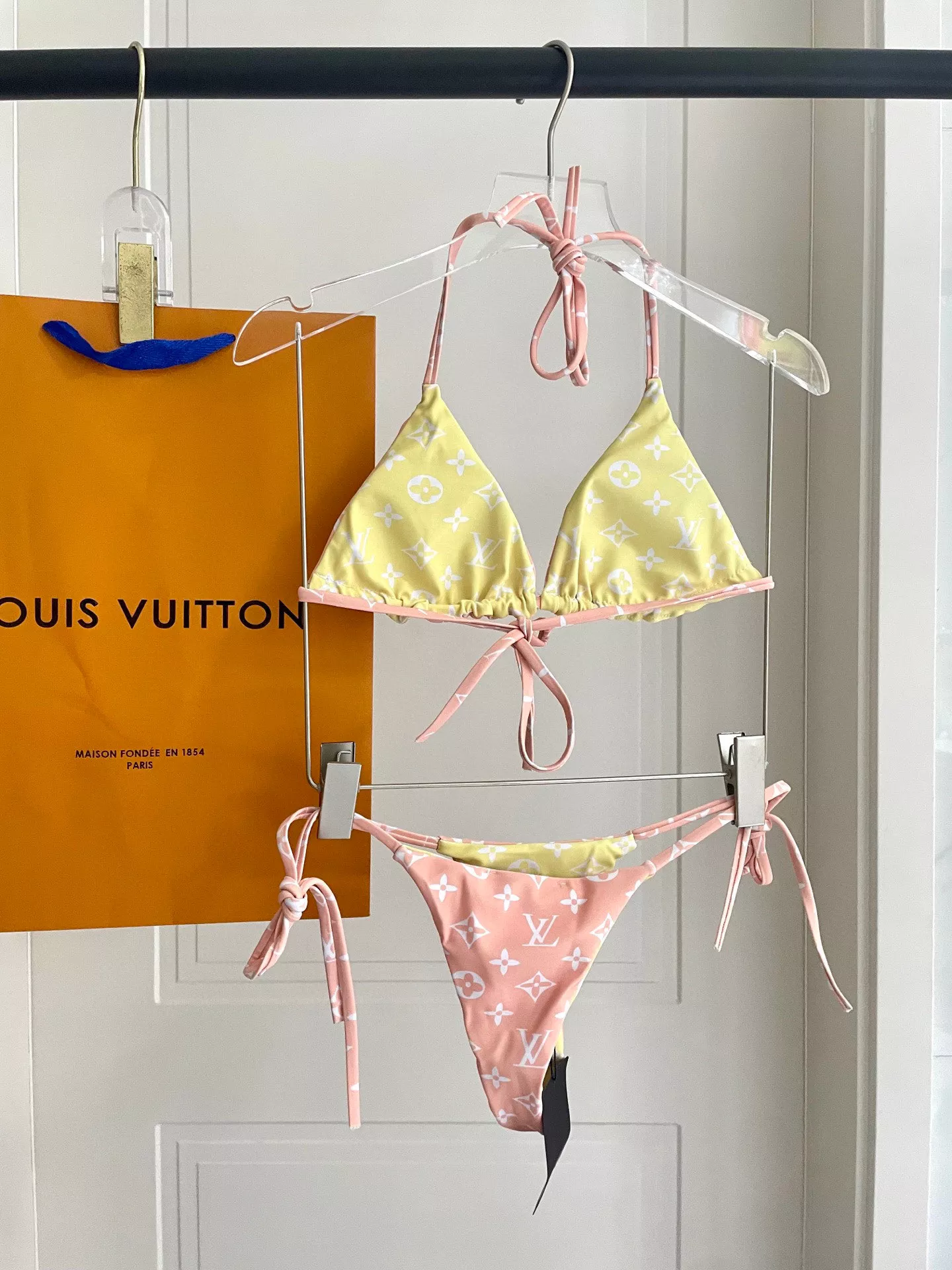Louis Vuitton LV Bathing Suits For Women WellDesigned 6135