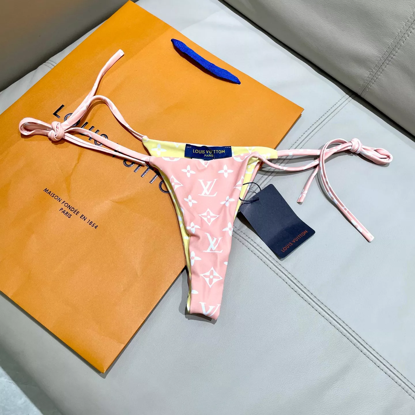 Louis Vuitton LV Bathing Suits For Women WellDesigned 6135