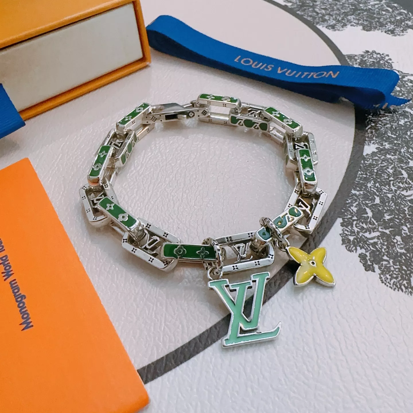 Louis Vuitton LV Bracelets AllSeason 154