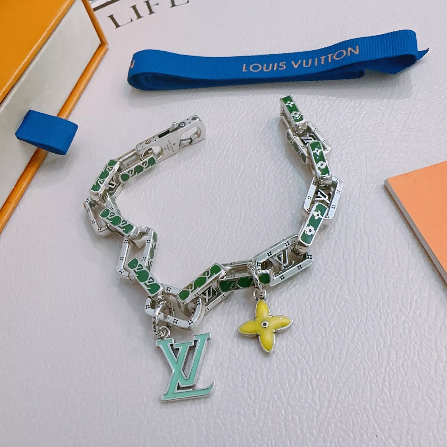 Louis Vuitton LV Bracelets AllSeason 154