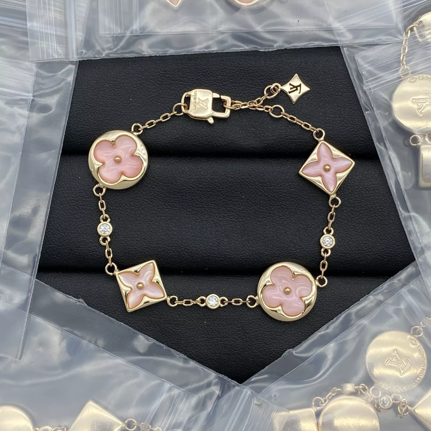Louis Vuitton LV Bracelets BestValue 1340