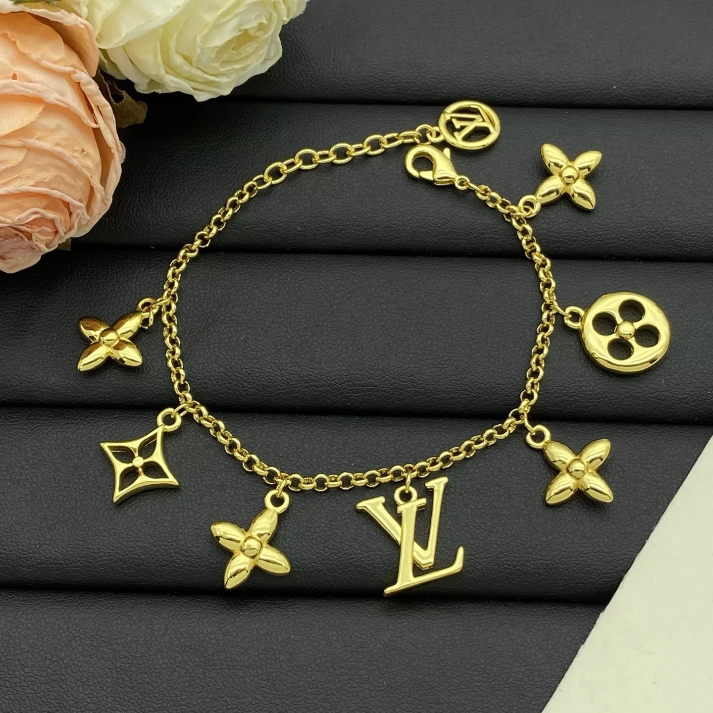 Louis Vuitton LV Bracelets BestValue 9307