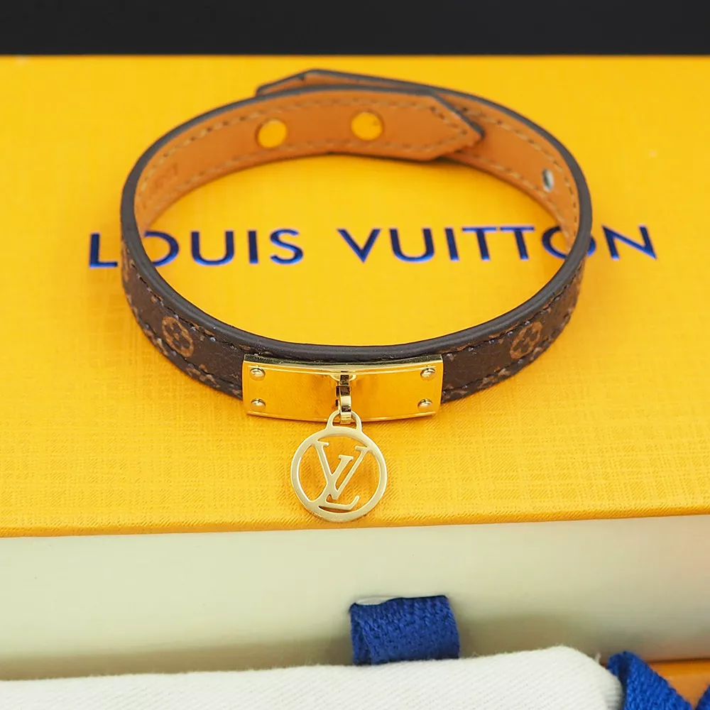 Louis Vuitton LV Bracelets Breathable 6534