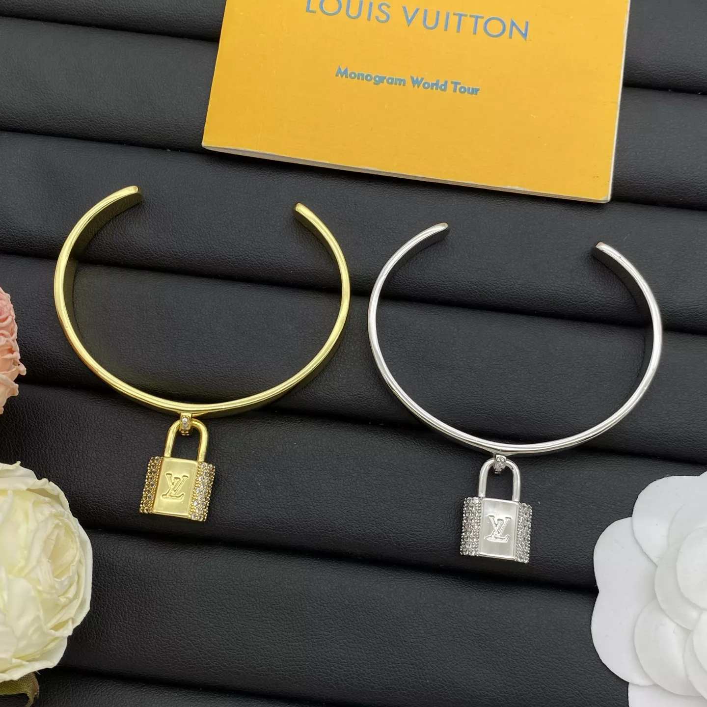 Louis Vuitton LV Bracelets Bright 8617