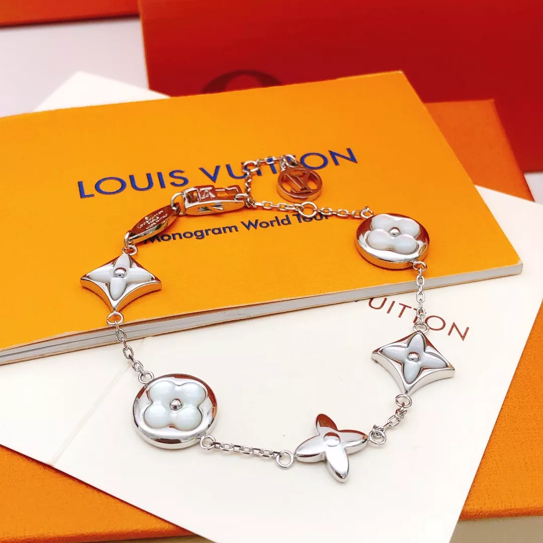 Louis Vuitton LV Bracelets Bright 966
