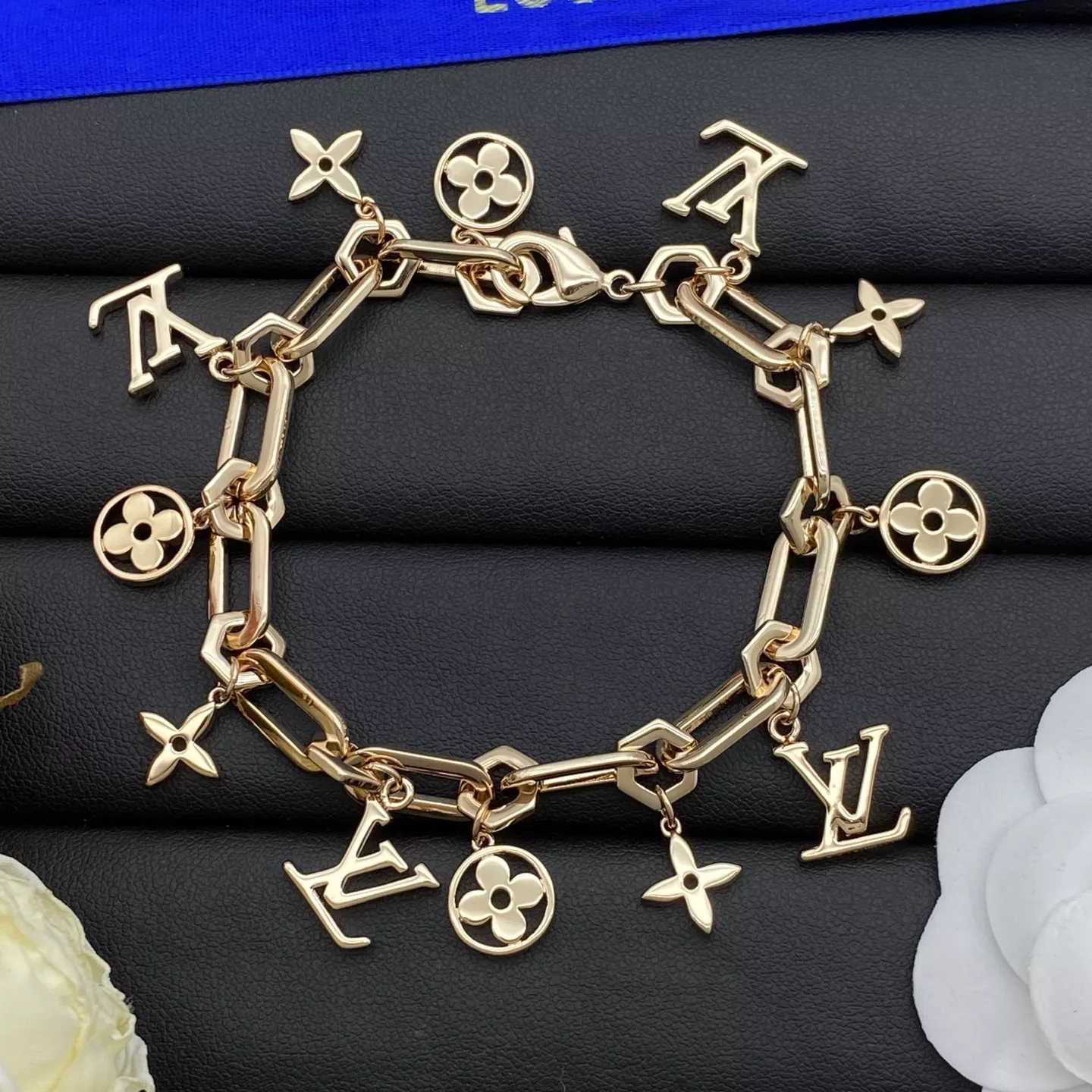 Louis Vuitton LV Bracelets Classic 4404