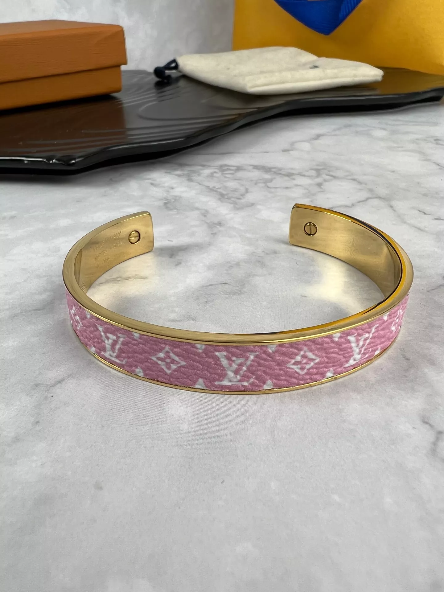 Louis Vuitton LV Bracelets Classic 8911