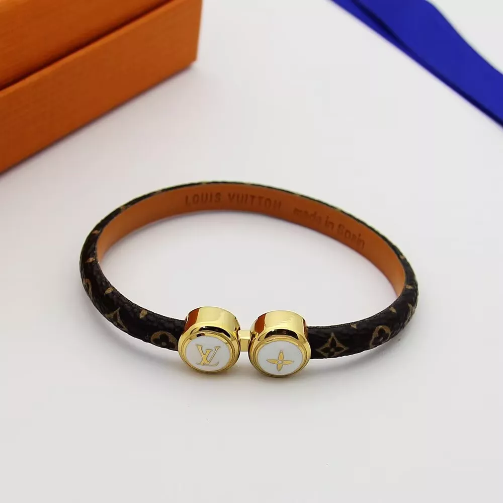 Louis Vuitton LV Bracelets Comfortable 7456
