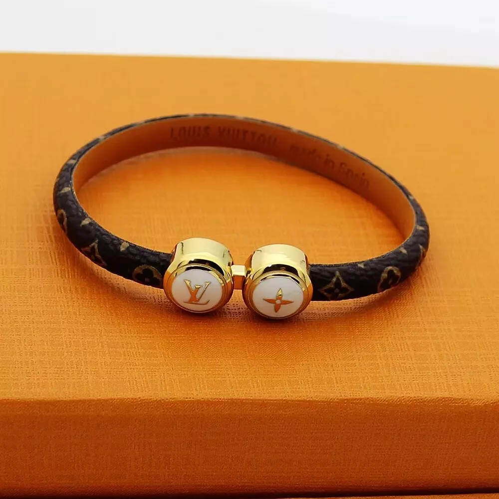 Louis Vuitton LV Bracelets Comfortable 7456