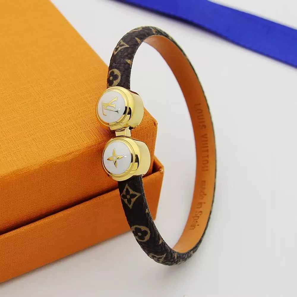 Louis Vuitton LV Bracelets Comfortable 7456