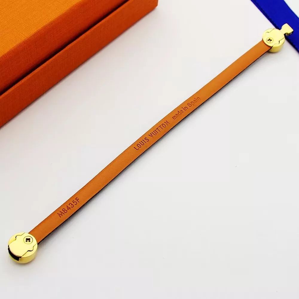 Louis Vuitton LV Bracelets Comfortable 7456