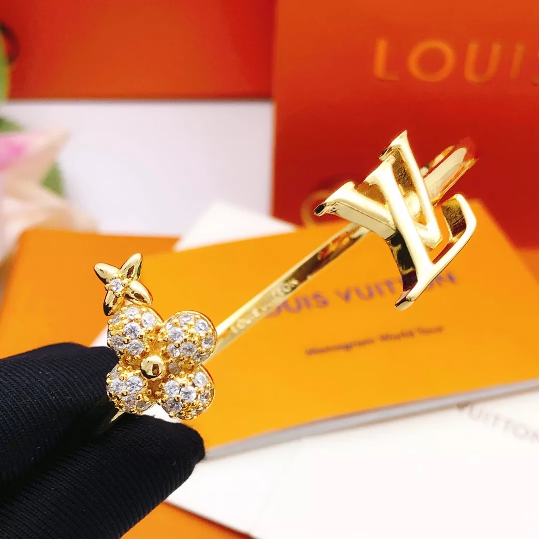 Louis Vuitton LV Bracelets Compact 4412