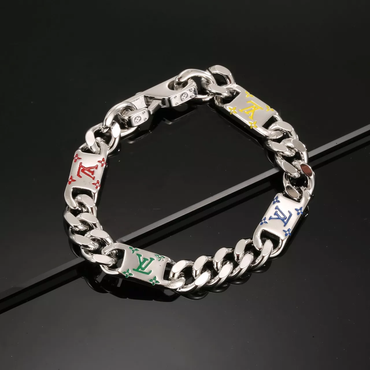 Louis Vuitton LV Bracelets Durable 1305
