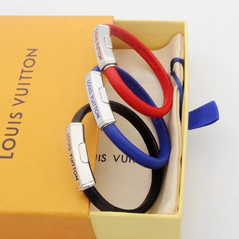 Louis Vuitton LV Bracelets Durable 235