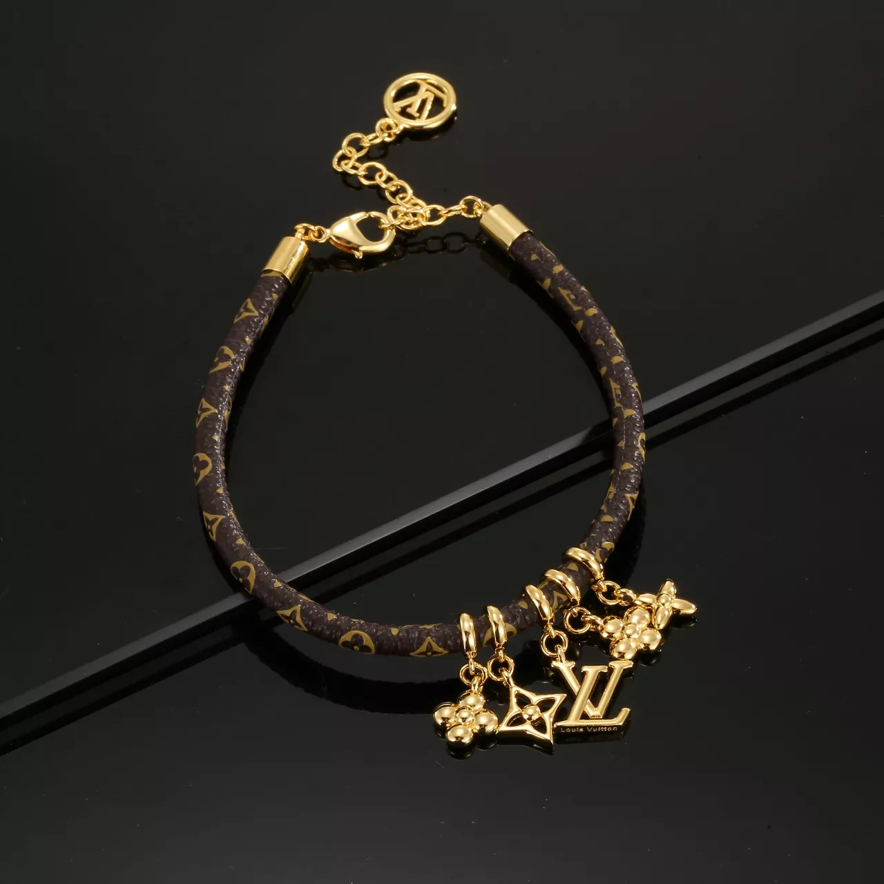Louis Vuitton LV Bracelets Durable 902