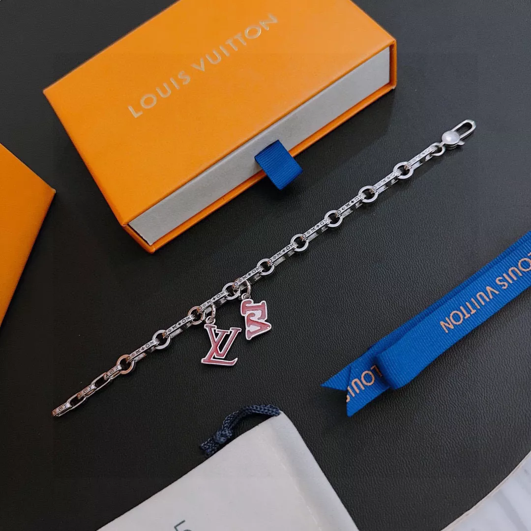 Louis Vuitton LV Bracelets Efficient 3646