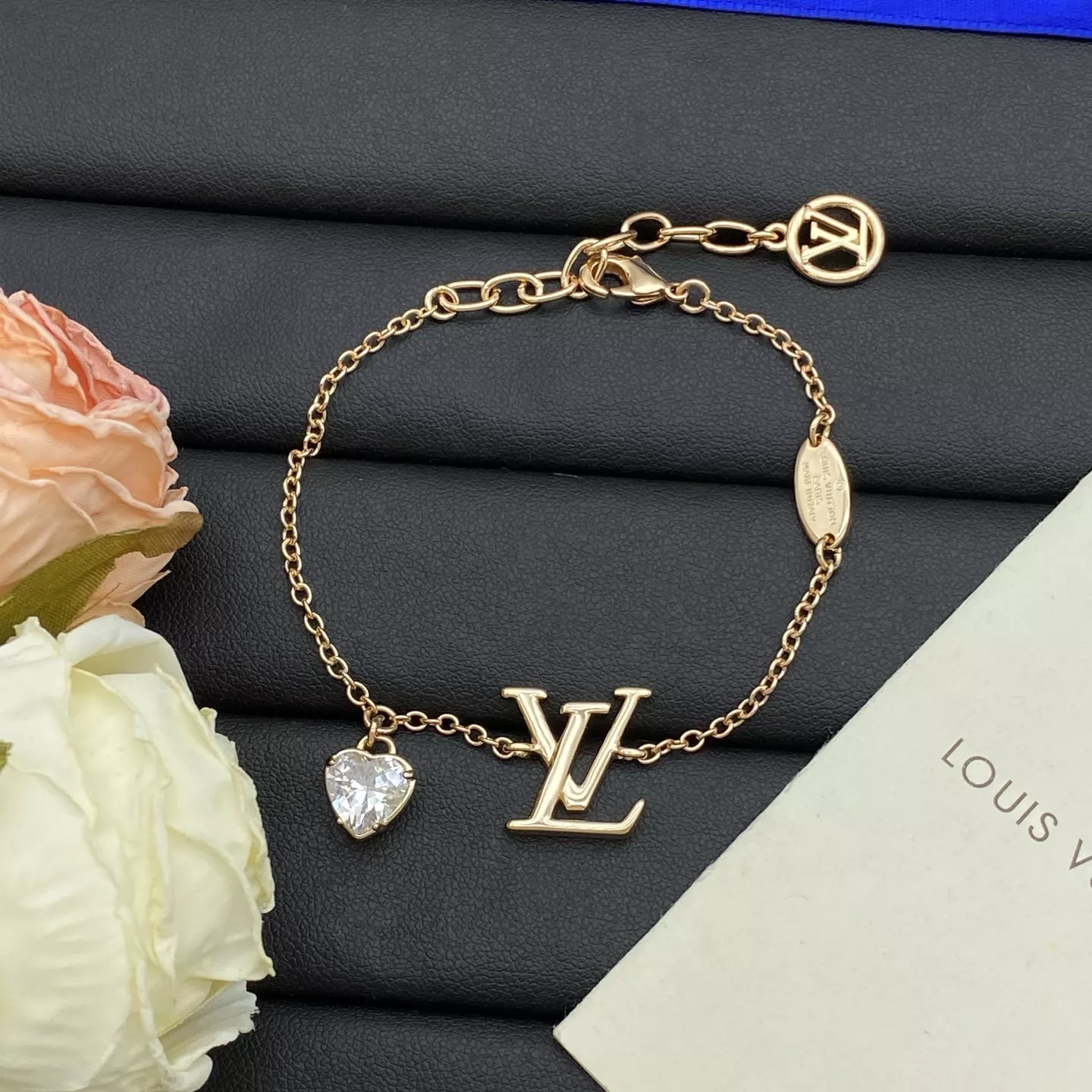 Louis Vuitton LV Bracelets Efficient 7824