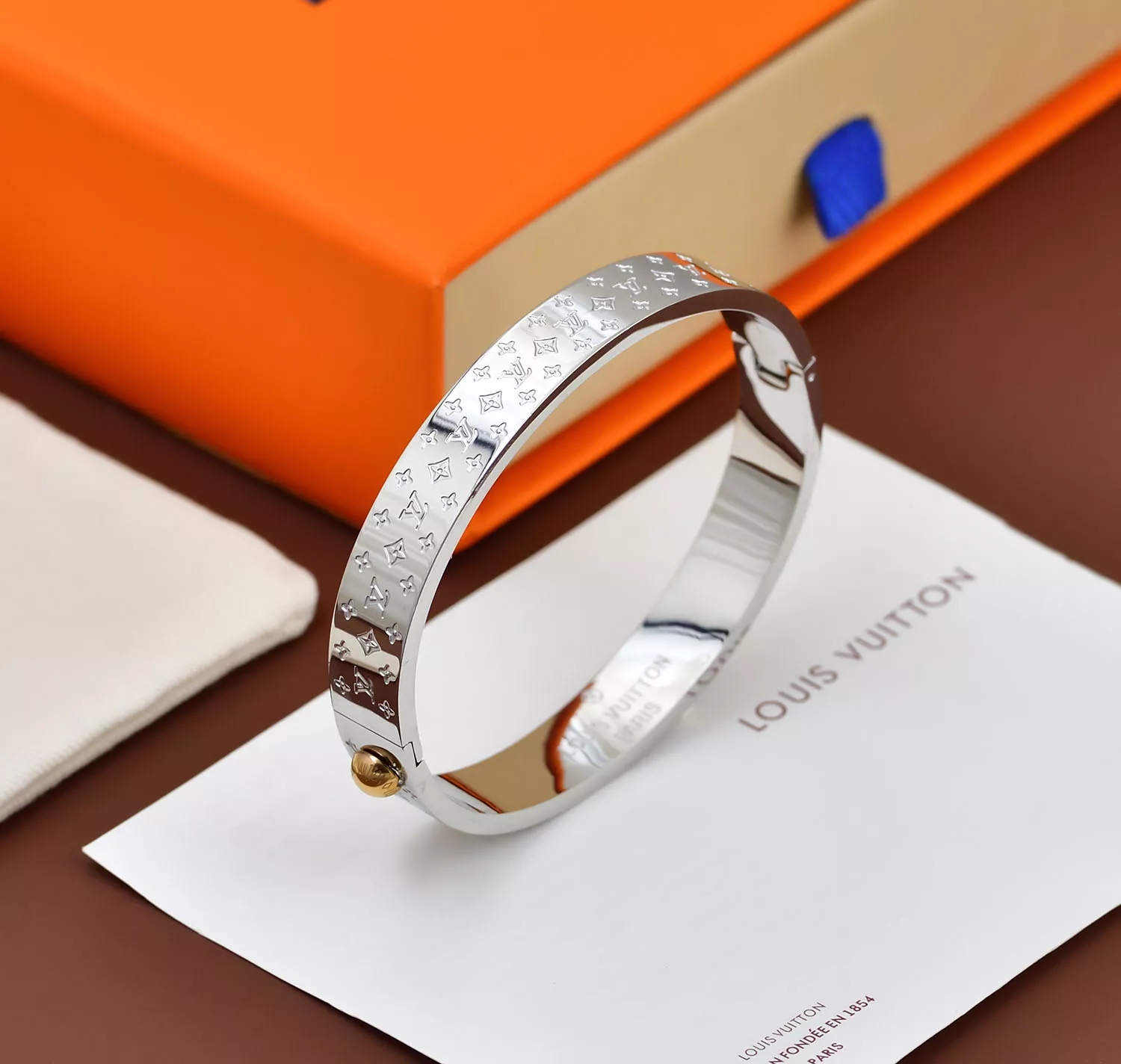 Louis Vuitton LV Bracelets Flexible 9153