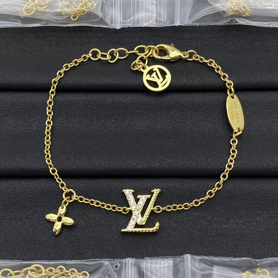 Louis Vuitton LV Bracelets GoAnywhere 7829
