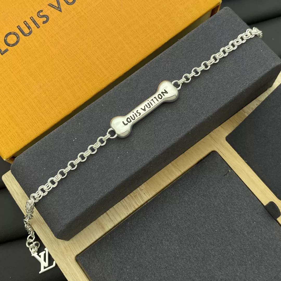 Louis Vuitton LV Bracelets GoAnywhere 7862