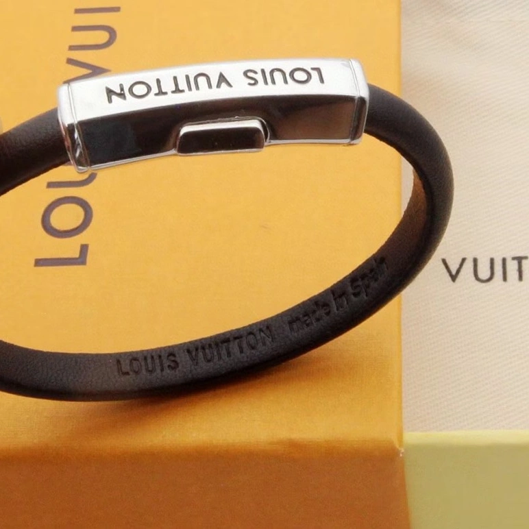 Louis Vuitton LV Bracelets Lightweight 8615