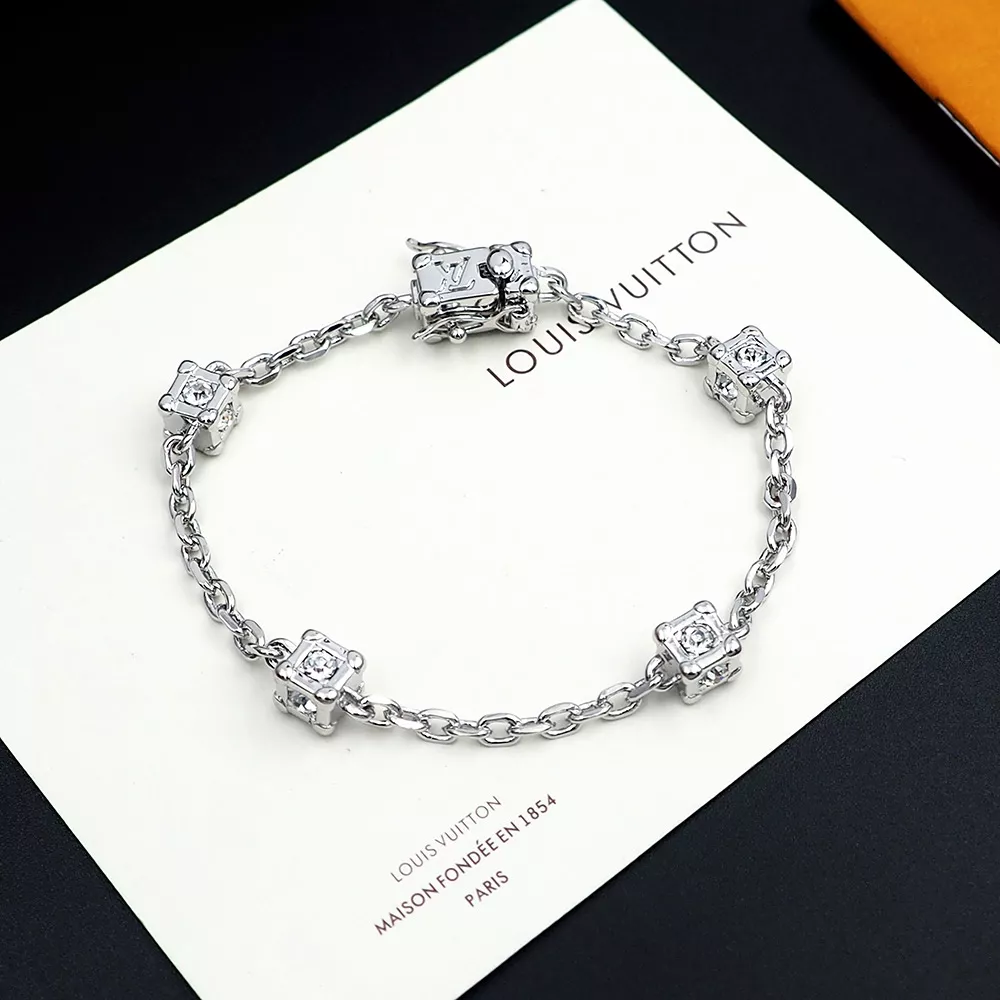 Louis Vuitton LV Bracelets ModernLook 4961