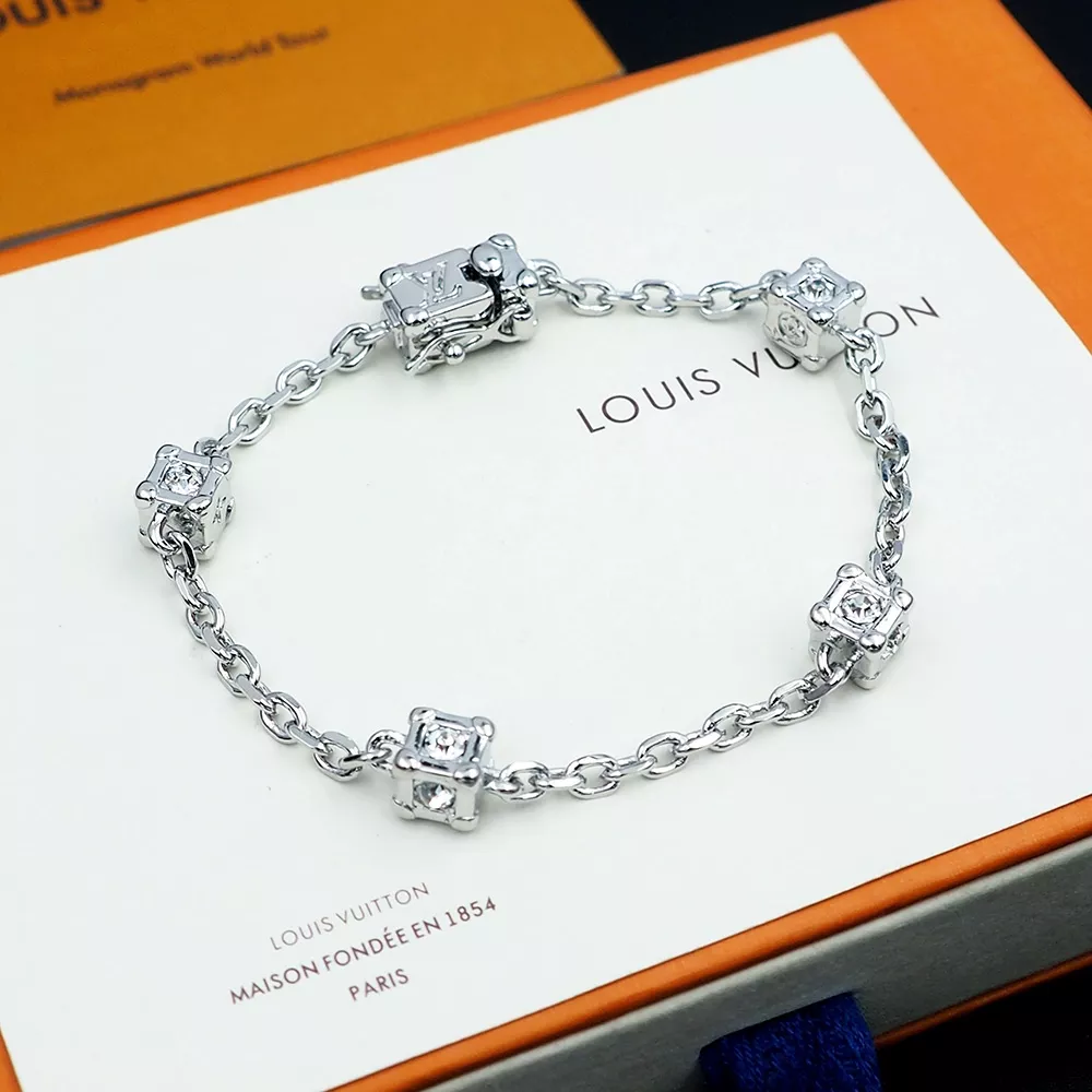 Louis Vuitton LV Bracelets ModernLook 4961