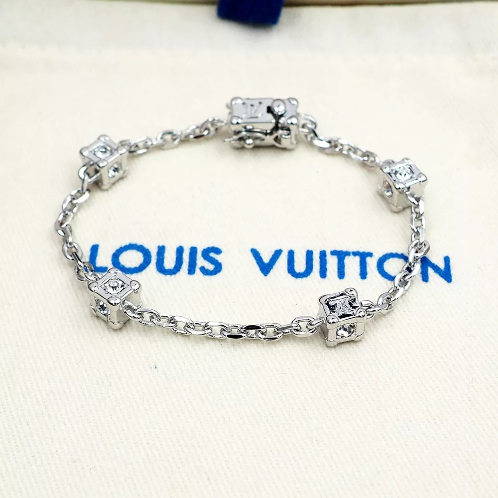 Louis Vuitton LV Bracelets ModernLook 4961