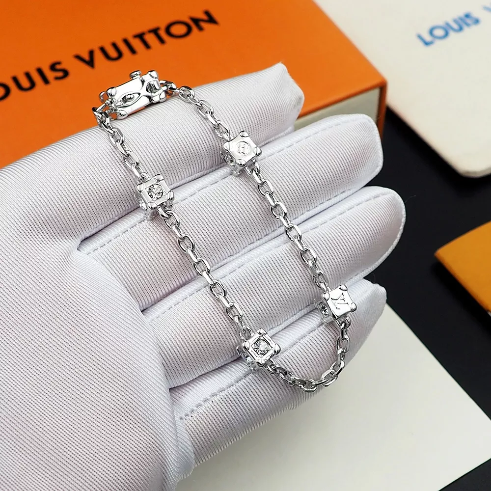Louis Vuitton LV Bracelets ModernLook 4961