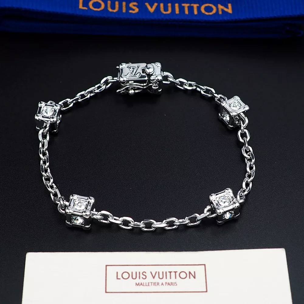 Louis Vuitton LV Bracelets ModernLook 4961