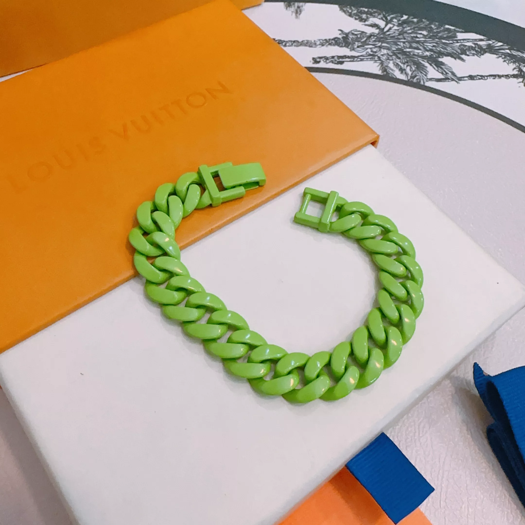 Louis Vuitton LV Bracelets ModernLook 9430