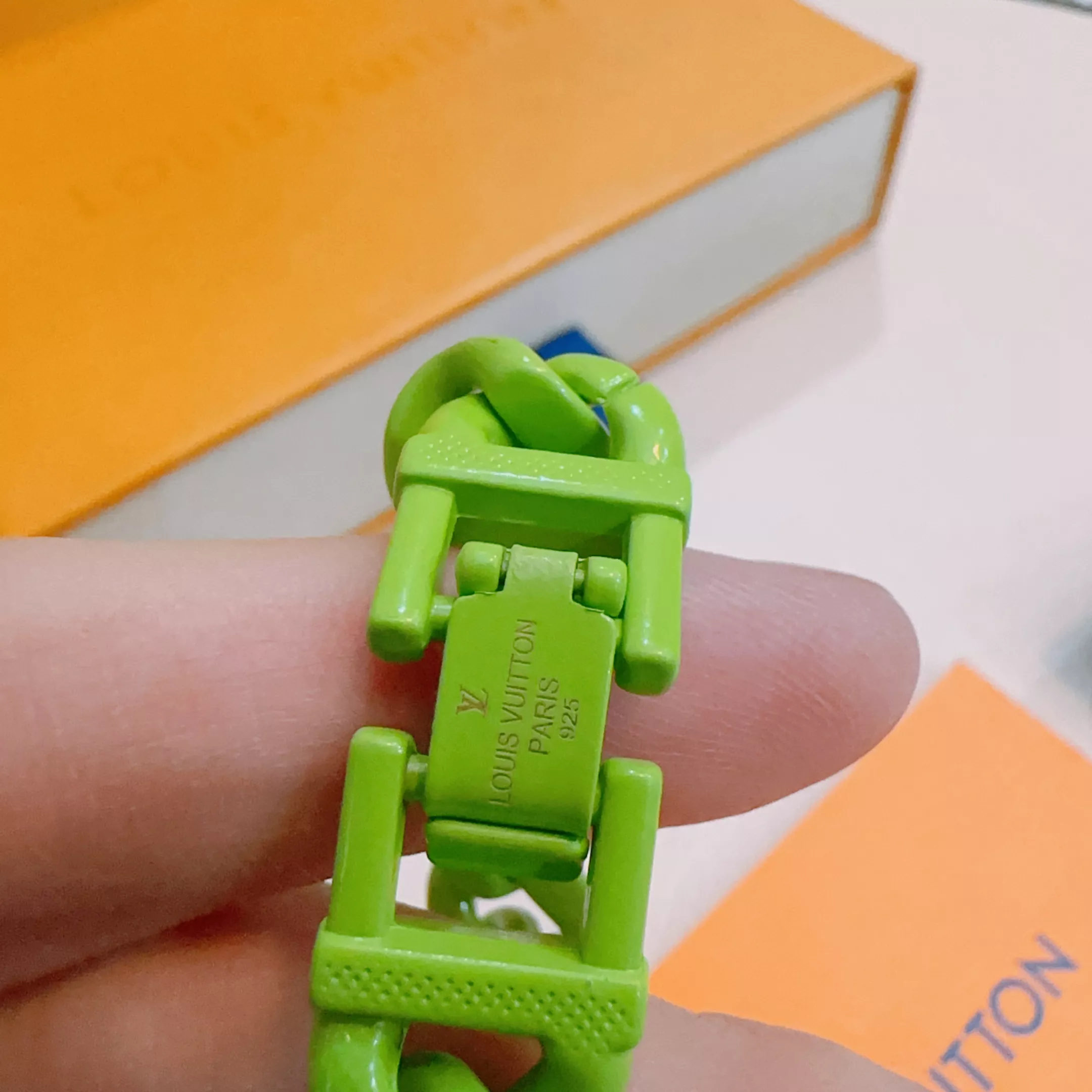 Louis Vuitton LV Bracelets ModernLook 9430