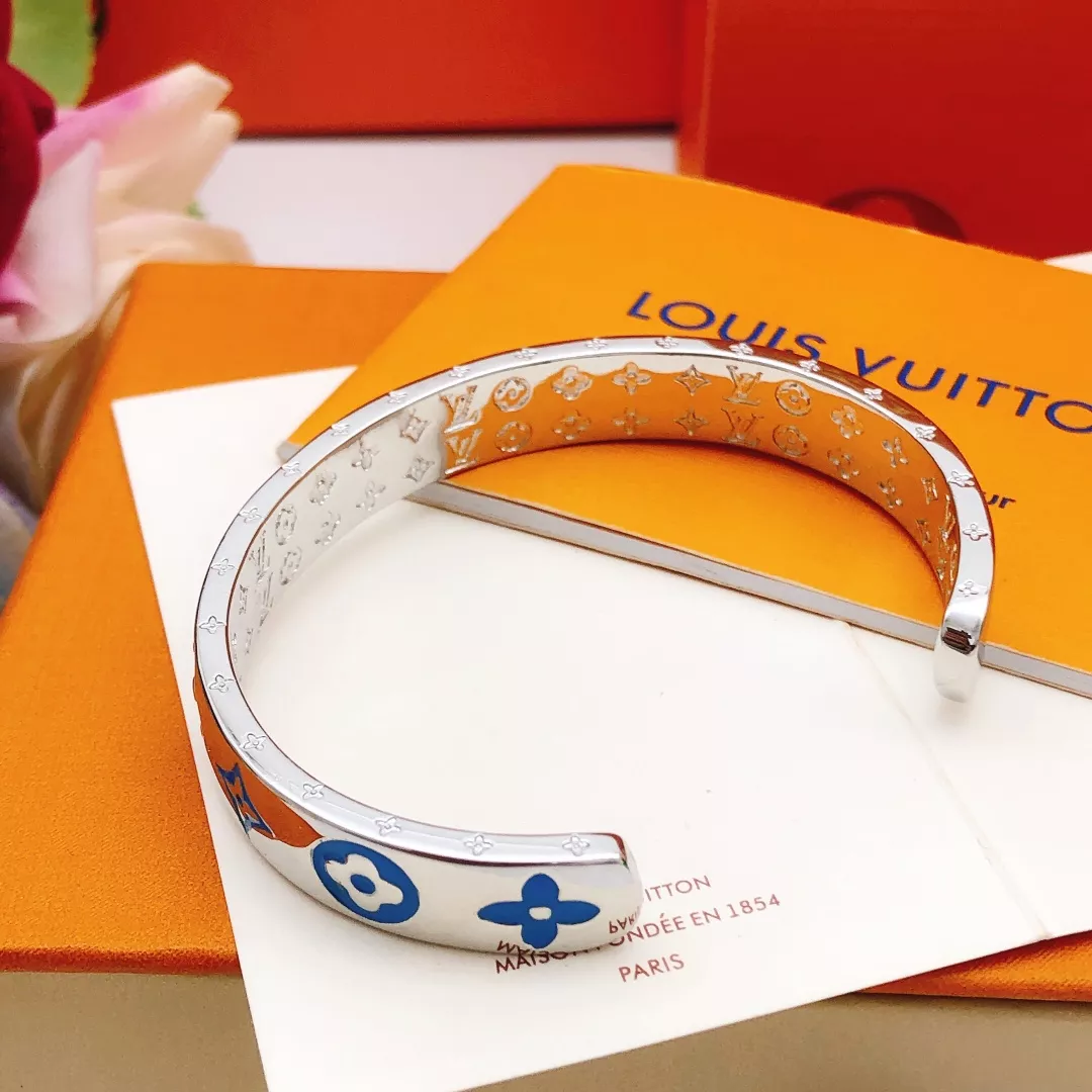Louis Vuitton LV Bracelets Sleek 6838