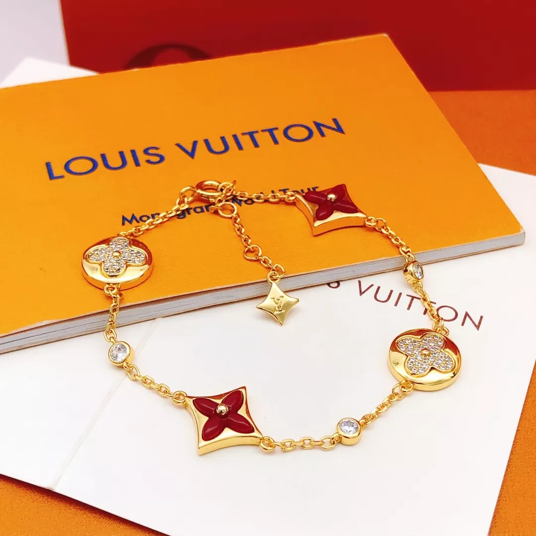 Louis Vuitton LV Bracelets Stylish 3288