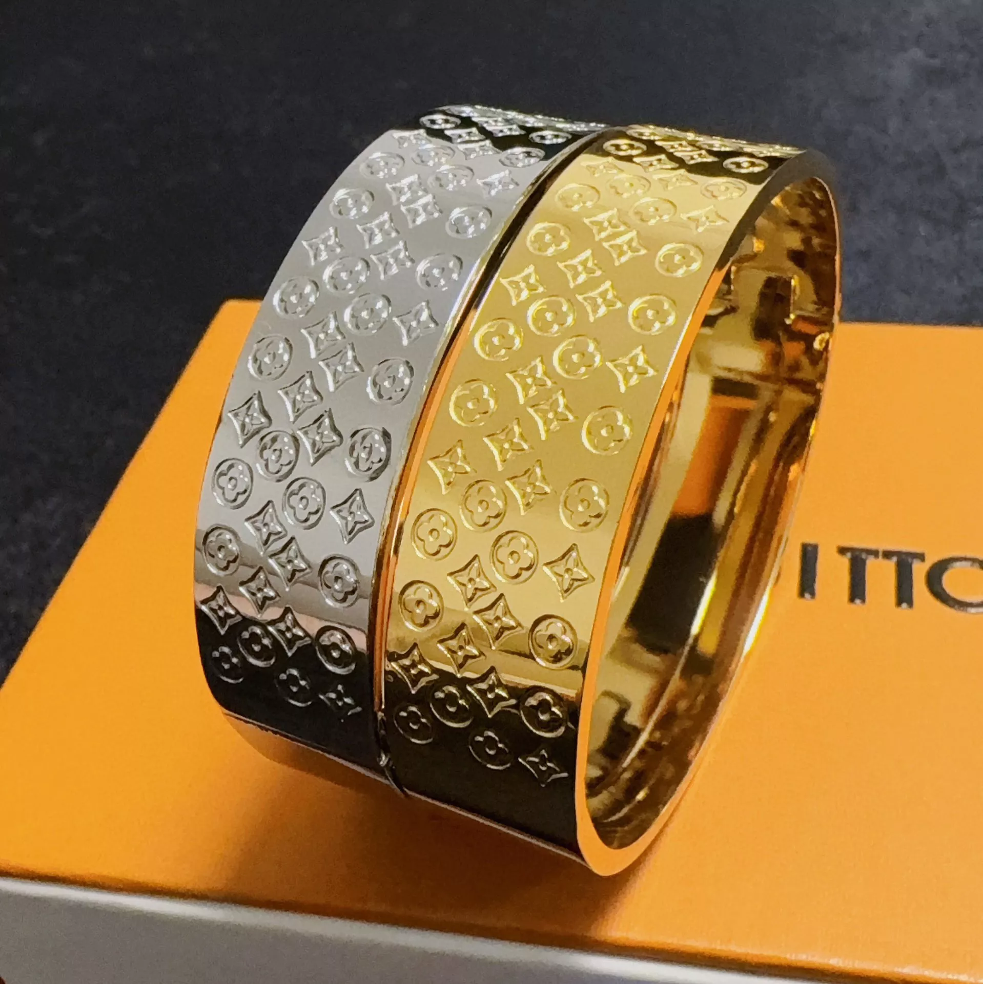 Louis Vuitton LV Bracelets TopPick 5795