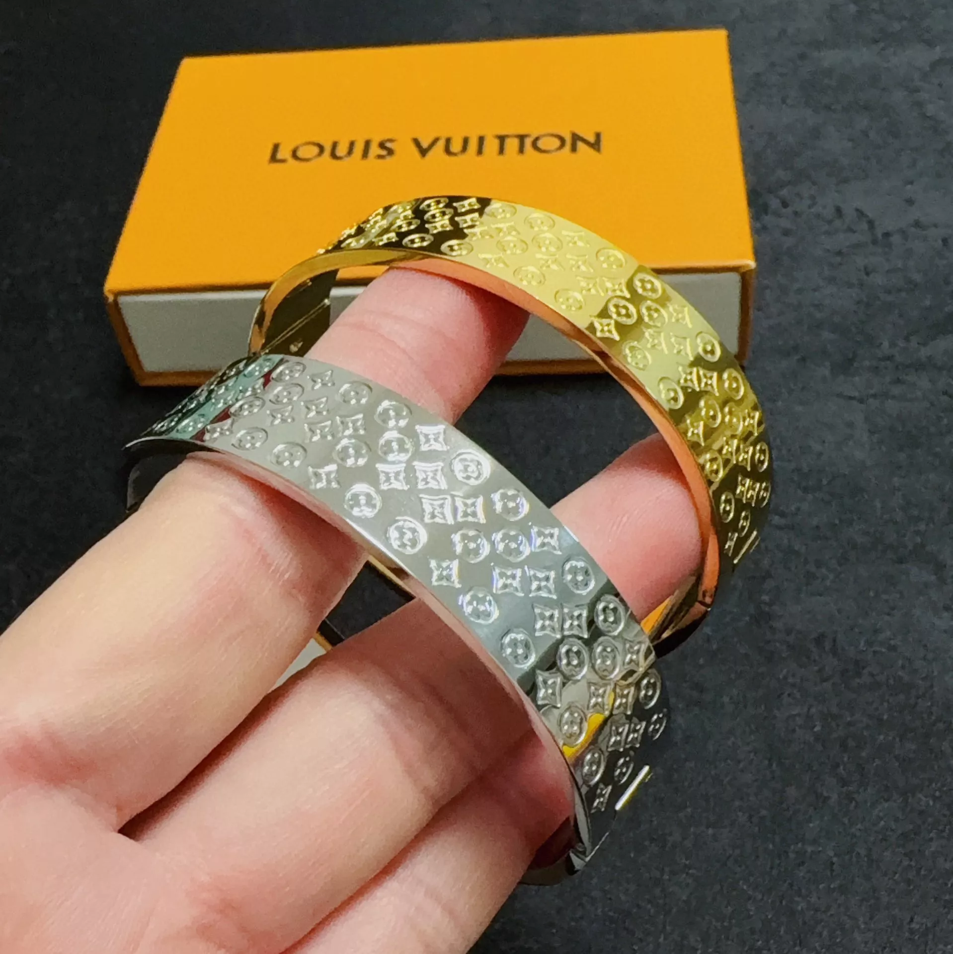 Louis Vuitton LV Bracelets TopPick 5795