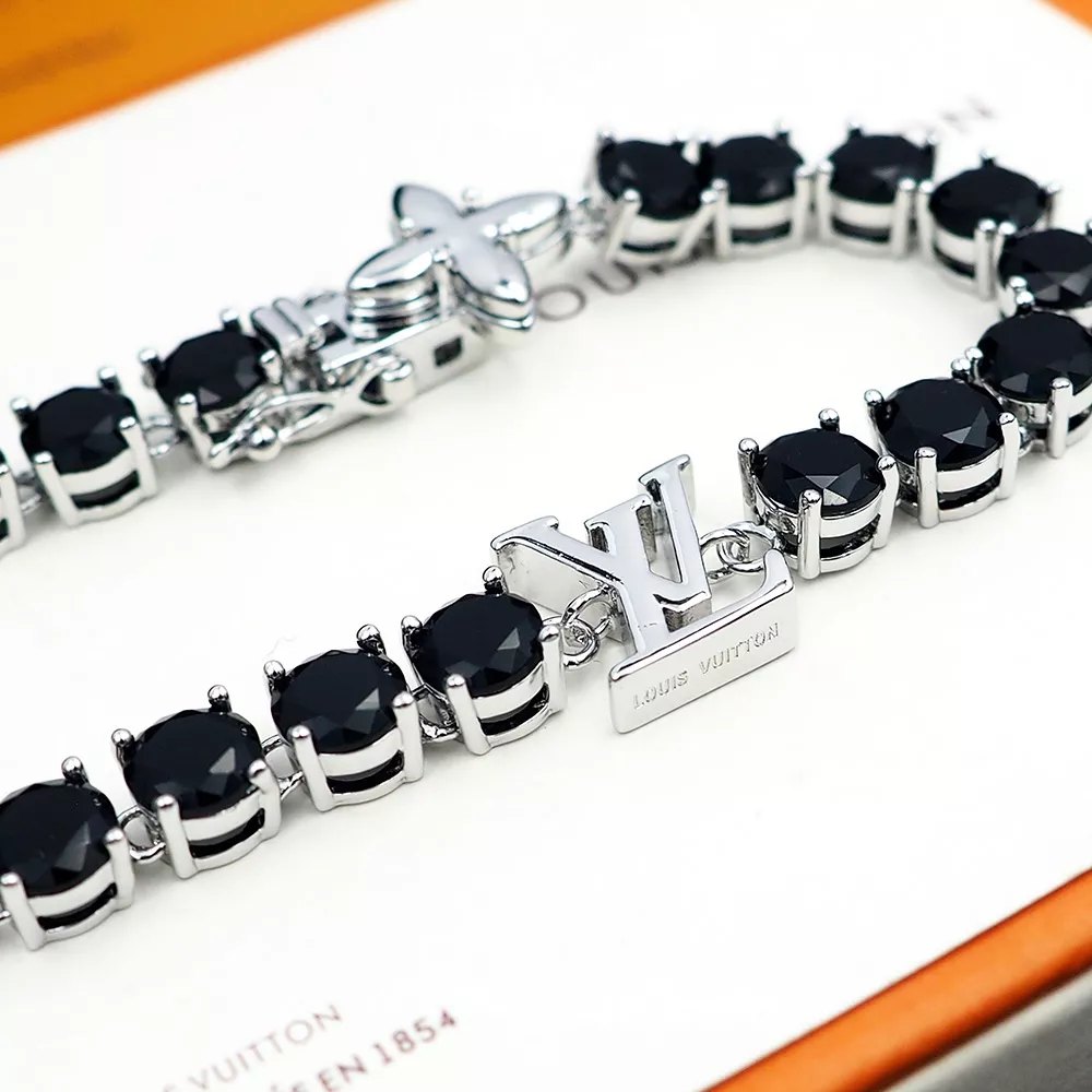 Louis Vuitton LV Bracelets Trendsetting 6268