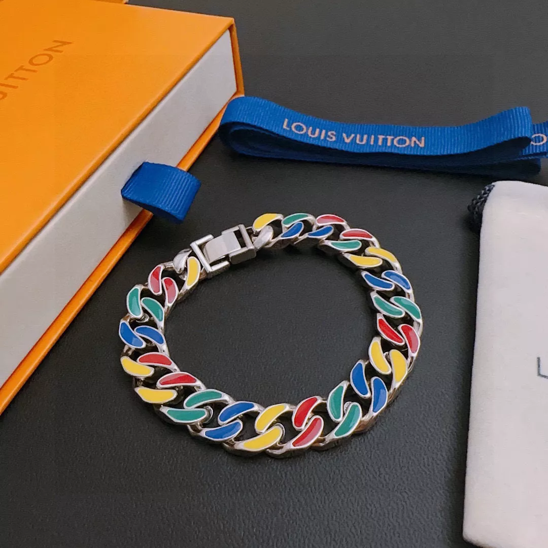 Louis Vuitton LV Bracelets Trendy 8854