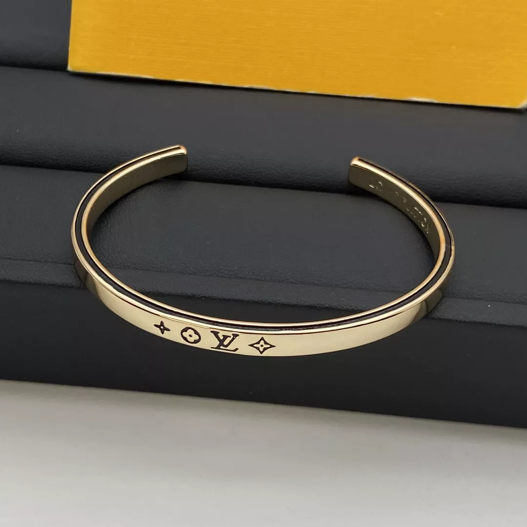 Louis Vuitton LV Bracelets Versatile 225