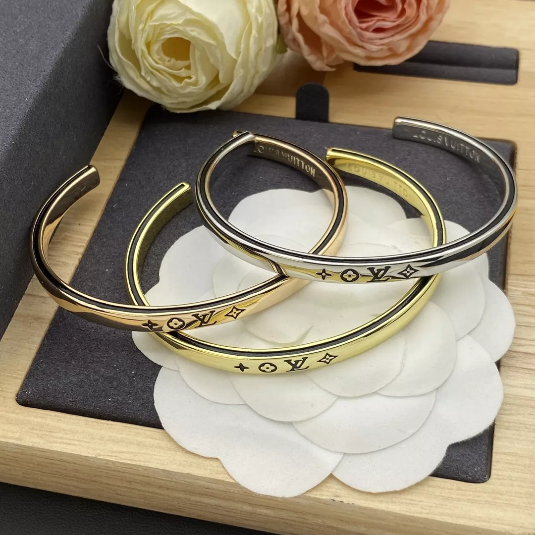 Louis Vuitton LV Bracelets Versatile 225