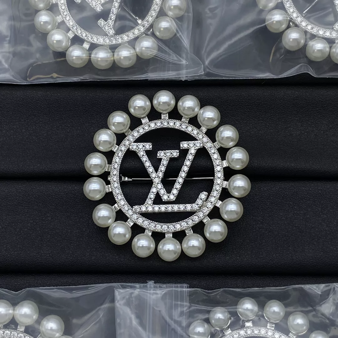 Louis Vuitton LV Brooches For Women Bright 2445