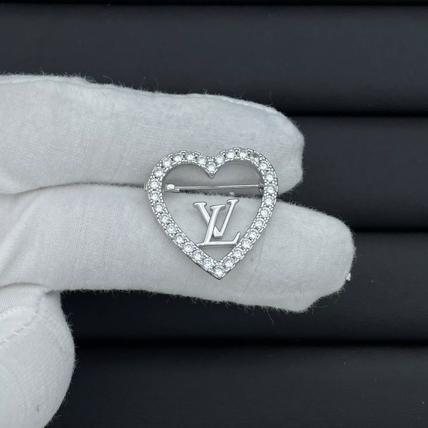 Louis Vuitton LV Brooches For Women NewStyle 5174