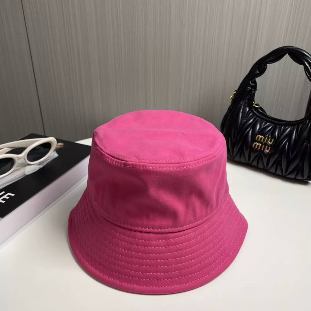 Louis Vuitton LV Caps AllSeason 3729