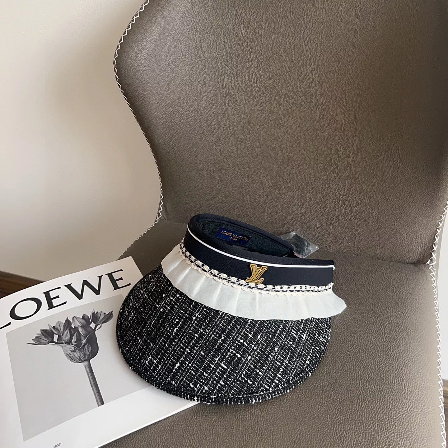 Louis Vuitton LV Caps AllSeason 9400
