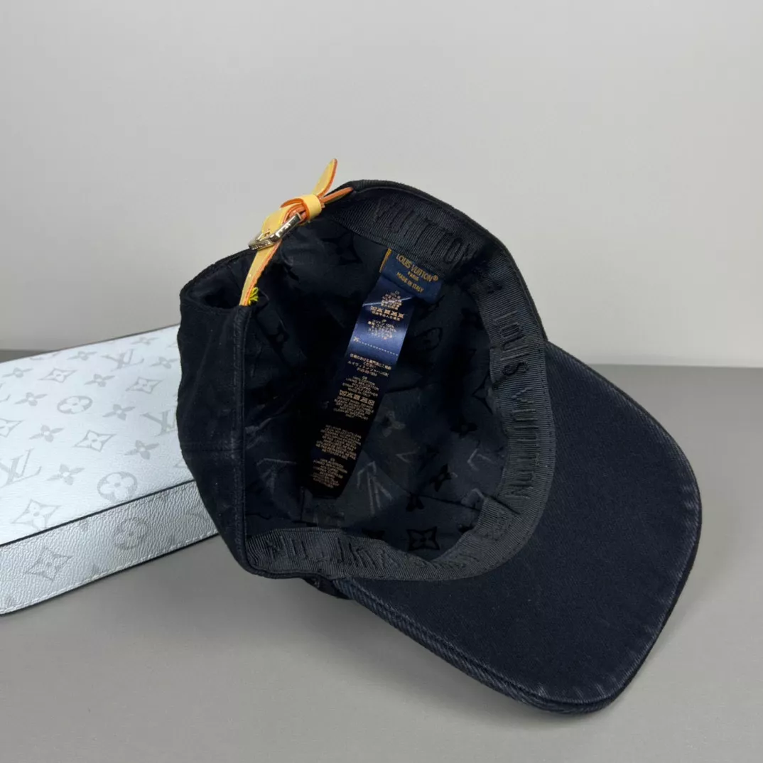 Louis Vuitton LV Caps Breathable 9701